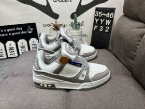 Louis Vuitton Trainer Sneaker Low